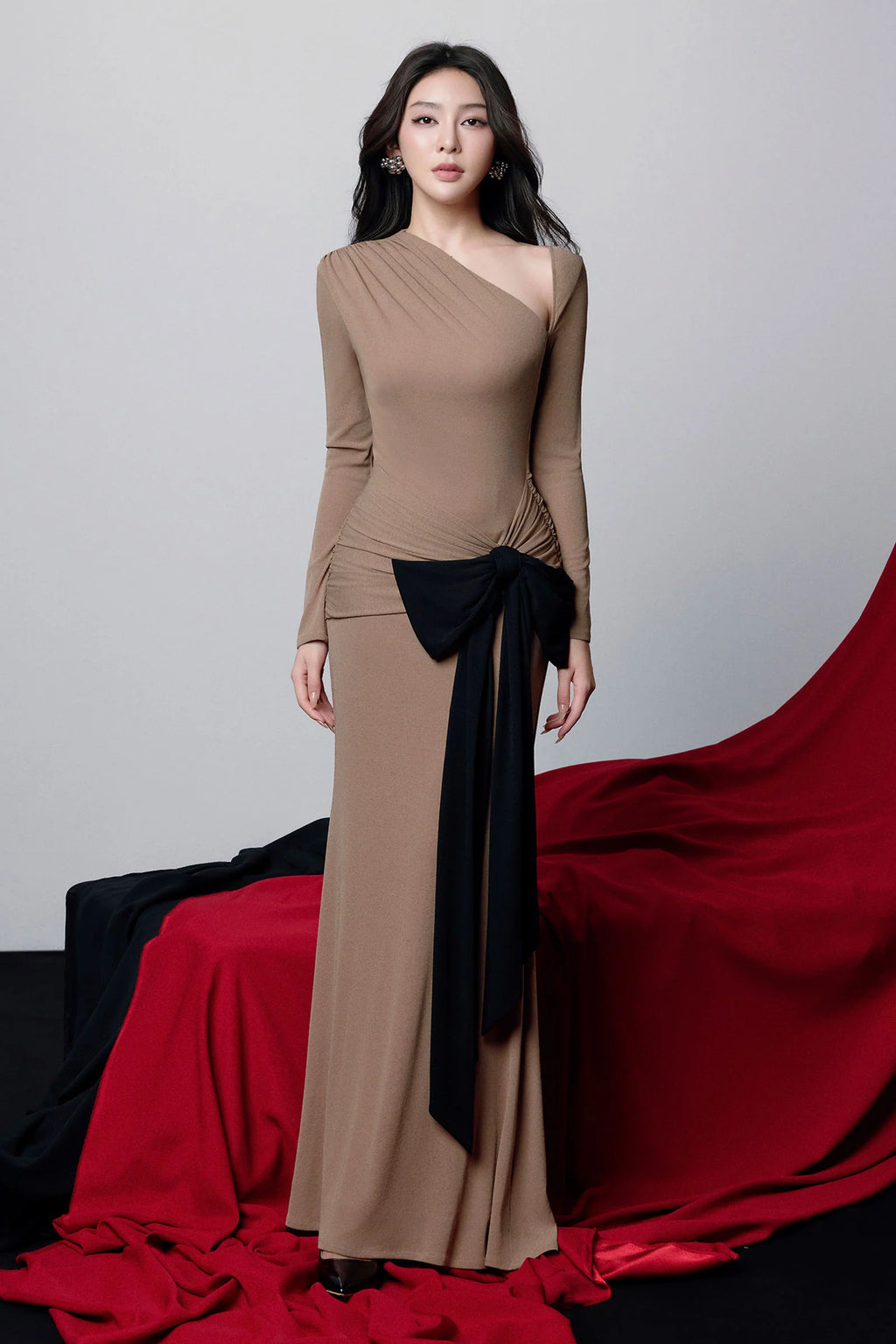 Melanie Asymmeytric Neck Ribbon Maxi Dress