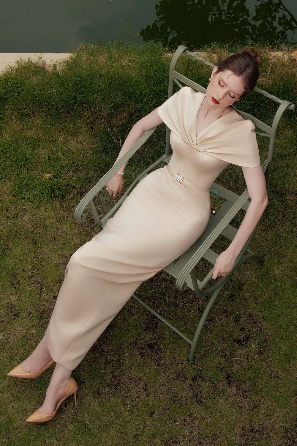 Fiorelle Sheath Cape Sleeved Satin Maxi Dress