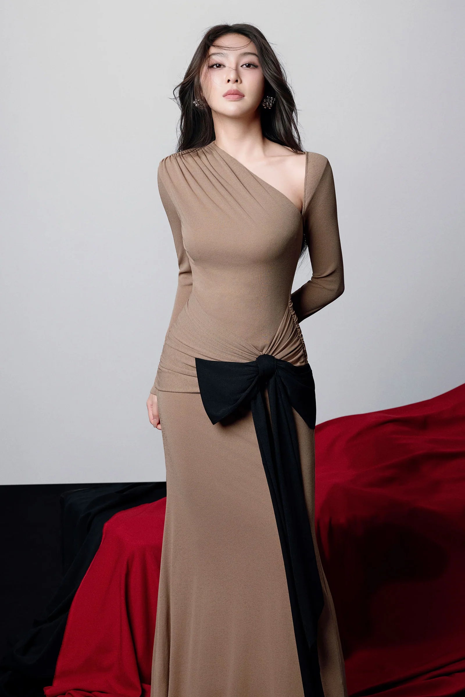 Melanie Asymmeytric Neck Ribbon Maxi Dress