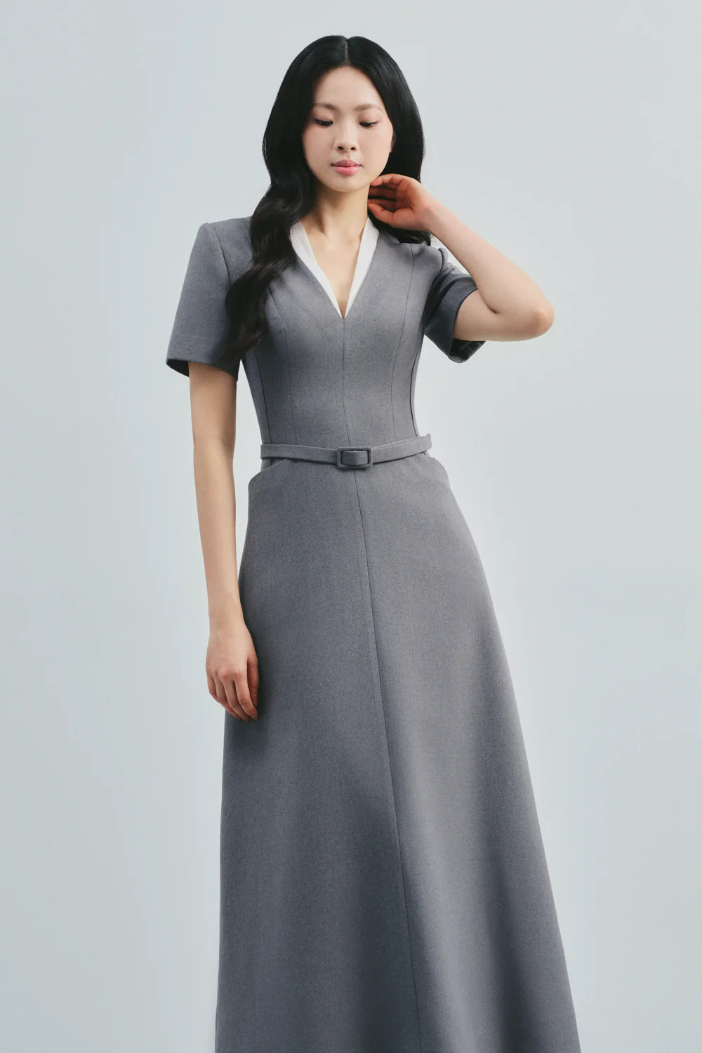 Apphia V-Neck Seam Pocket Midi Dress