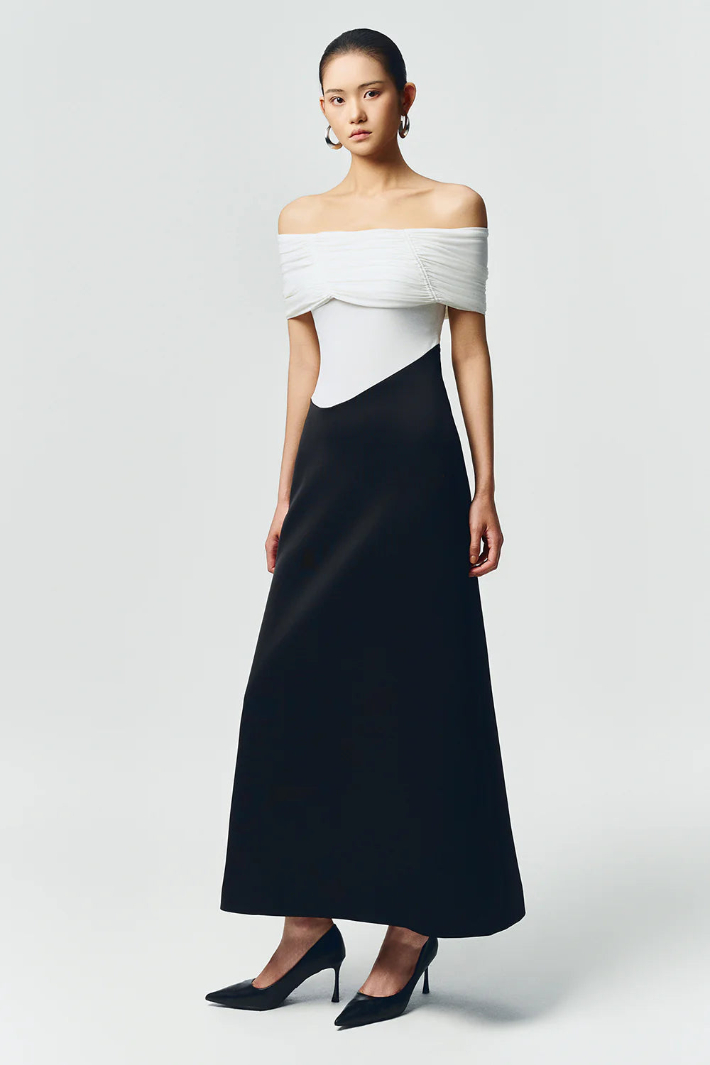 Silvera Off-Shoulder Gathering Maxi Dress