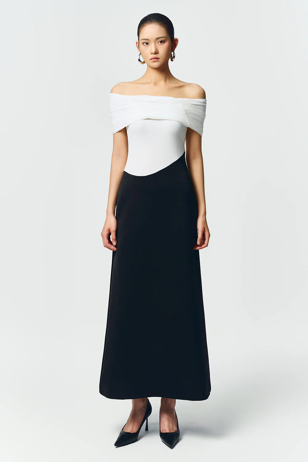 Silvera Off-Shoulder Gathering Maxi Dress